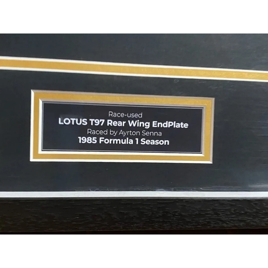 AyrtonSennaLotusF1T_97RearWingEndplate_1985RaceEra_label