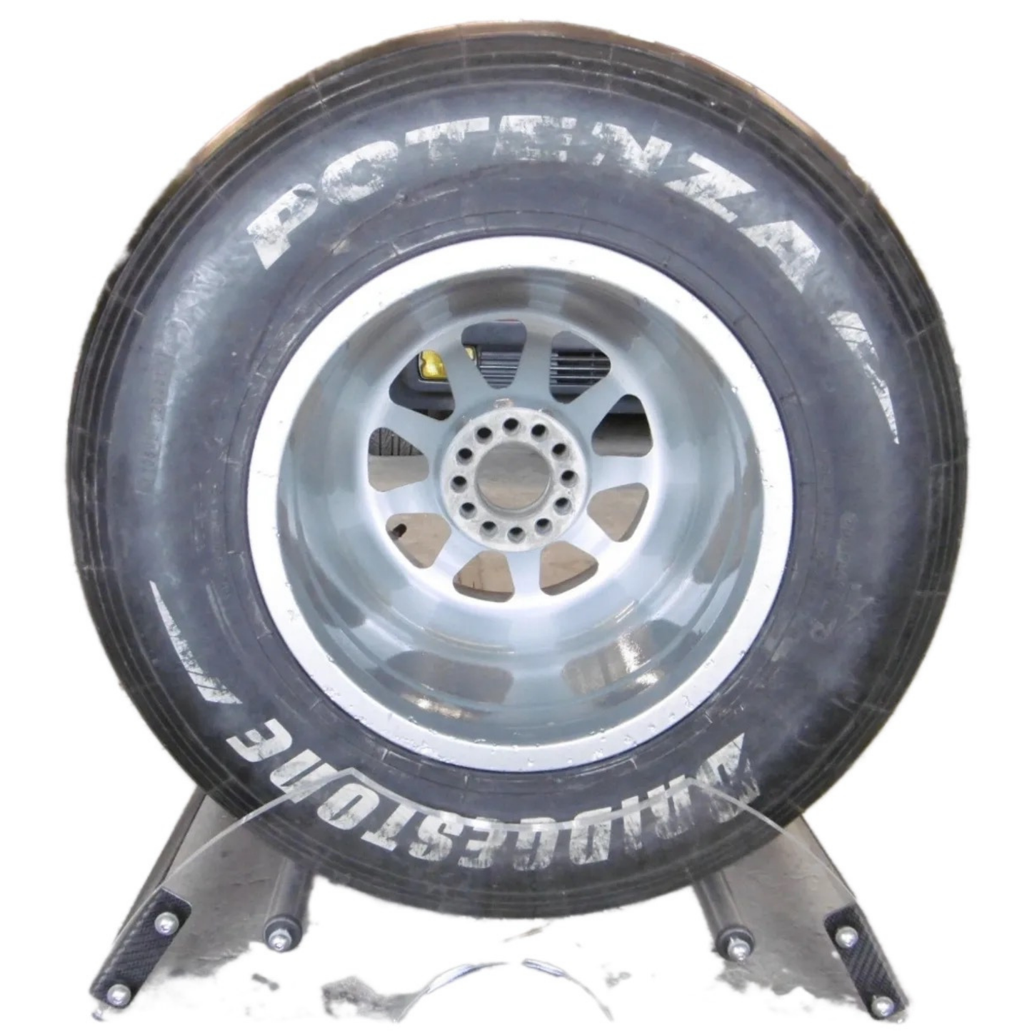 BridgestonePotenzaFormula1TyrewithWheelRimDisplay