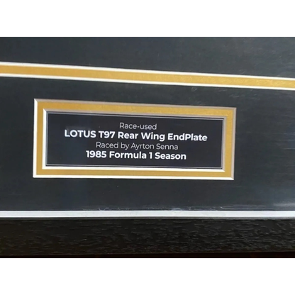 AyrtonSennaLotusF1T_97RearWingEndplate_1985RaceEra_label