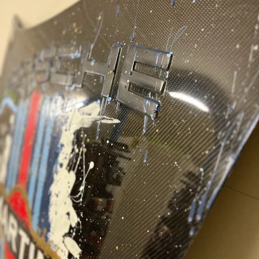 CarbonFibrePorscheMartini911BonnetShowpiece_details