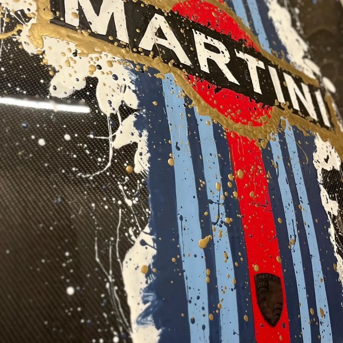 CarbonFibrePorscheMartini911BonnetShowpiece_details_1