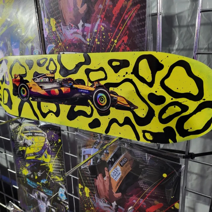 LandoNorrisArtDeck_Collectors_DisplayPiece_right