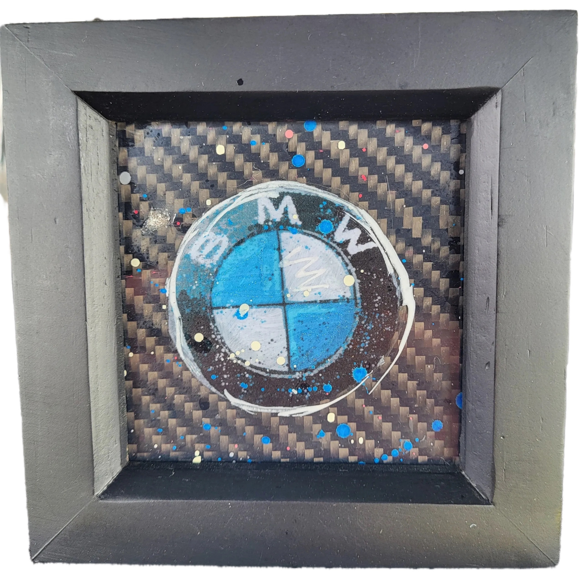 MiniBMW-StyleCarbonFibreLogoDisplay