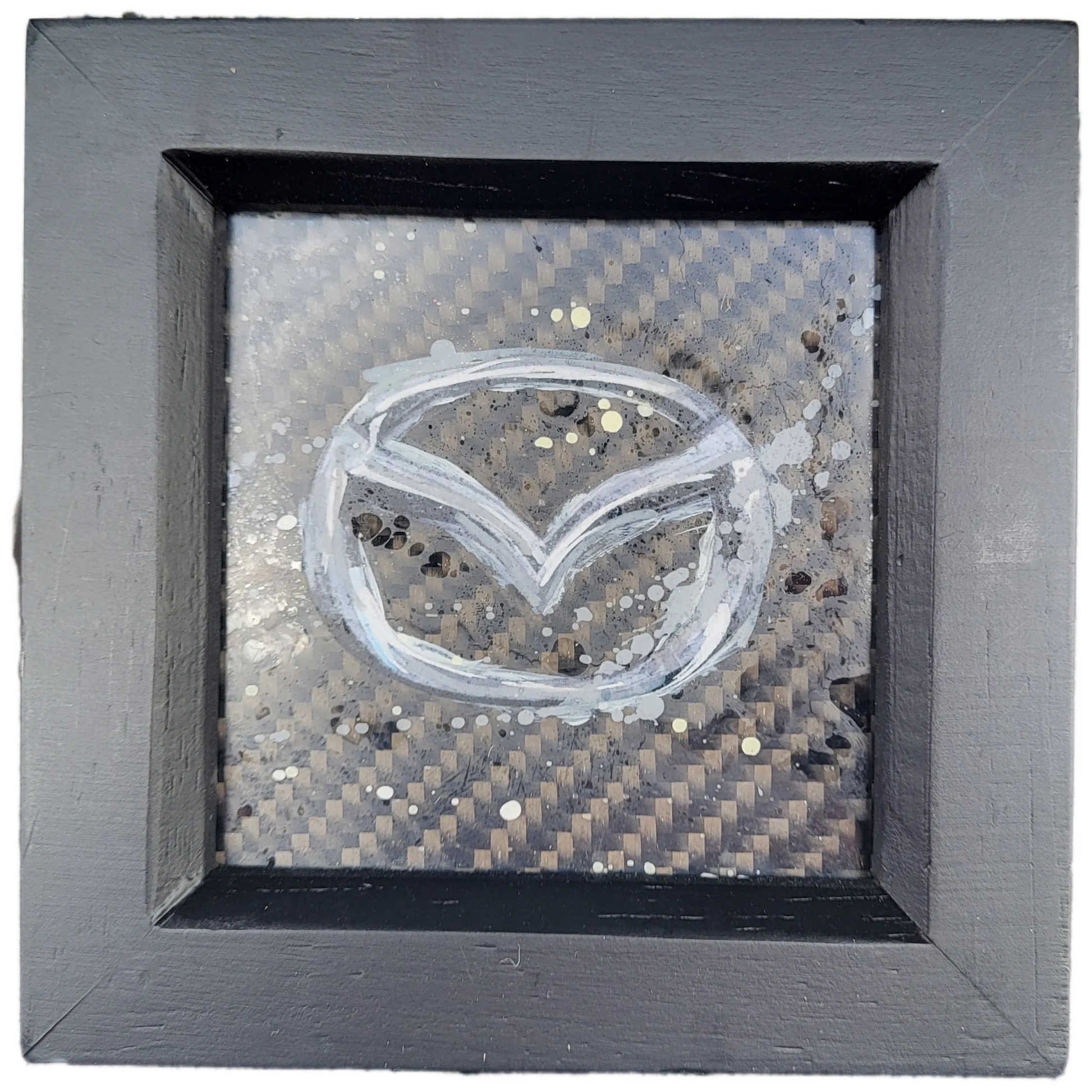 MiniMazda-StyleCarbonFibreLogoDisplay